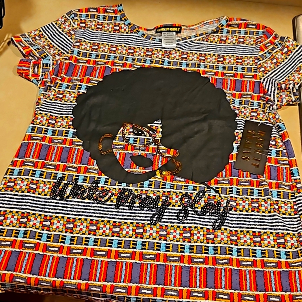 New Supersoft MultiColor statement T-shirt, small or medium